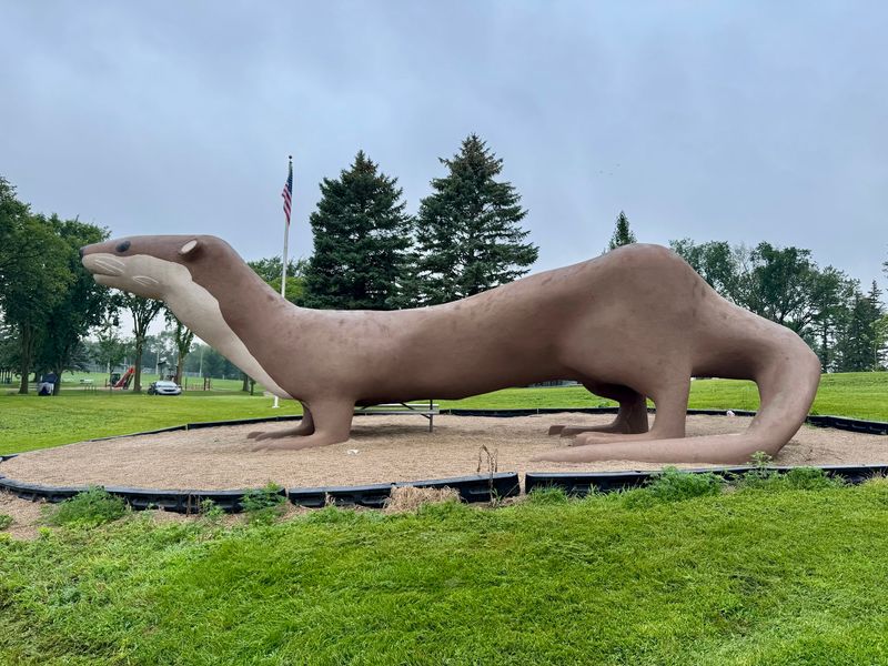 Otto the Otter, Fergus Falls, MN Otto the Otter, Fergus Falls, MN