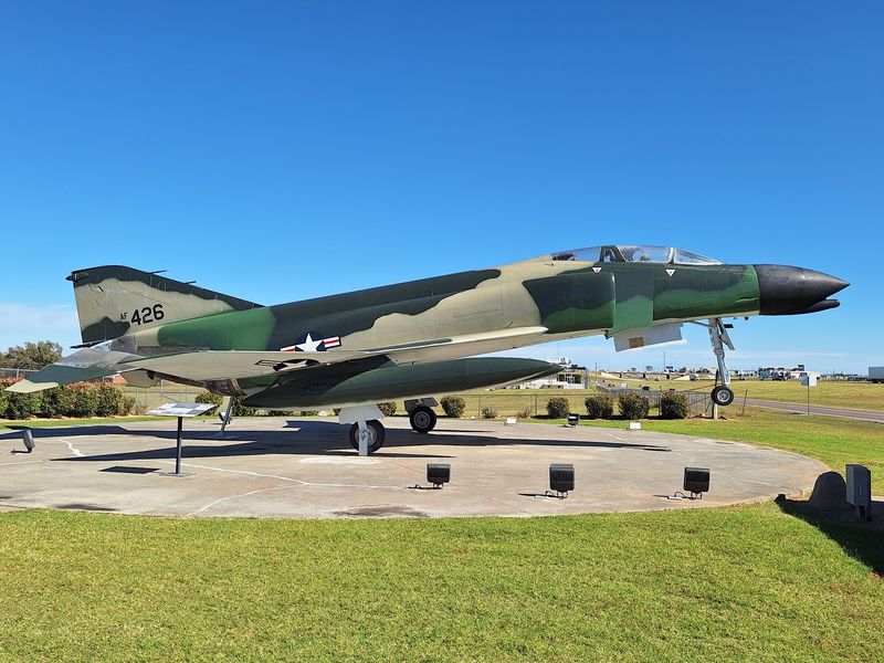 Outdoor Aircraft and a New Space Park