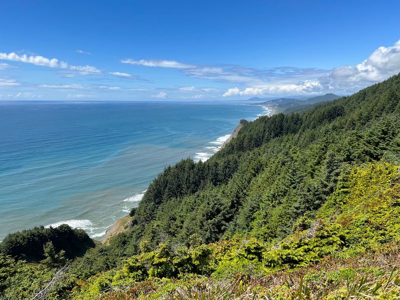 Pacific Coast Scenic Byway (US 101), Oregon, Astoria to Brookings Pacific Coast Scenic Byway (US 101), Oregon, Astoria to Brookings