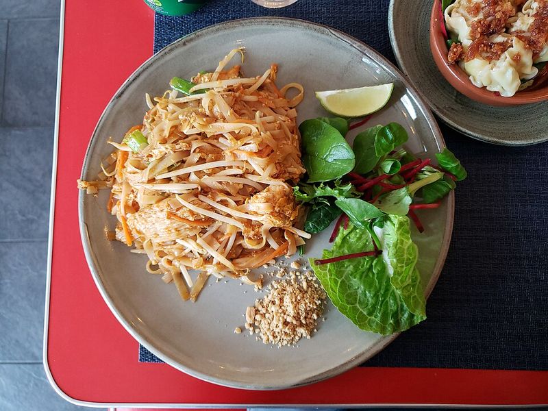 Pad Thai - Thailand Pad Thai - Thailand