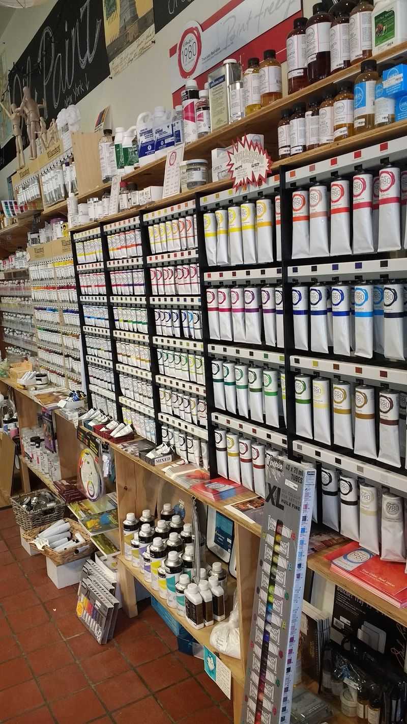 Paint Selection That Serious Artists Notice Paint Selection That Serious Artists Notice