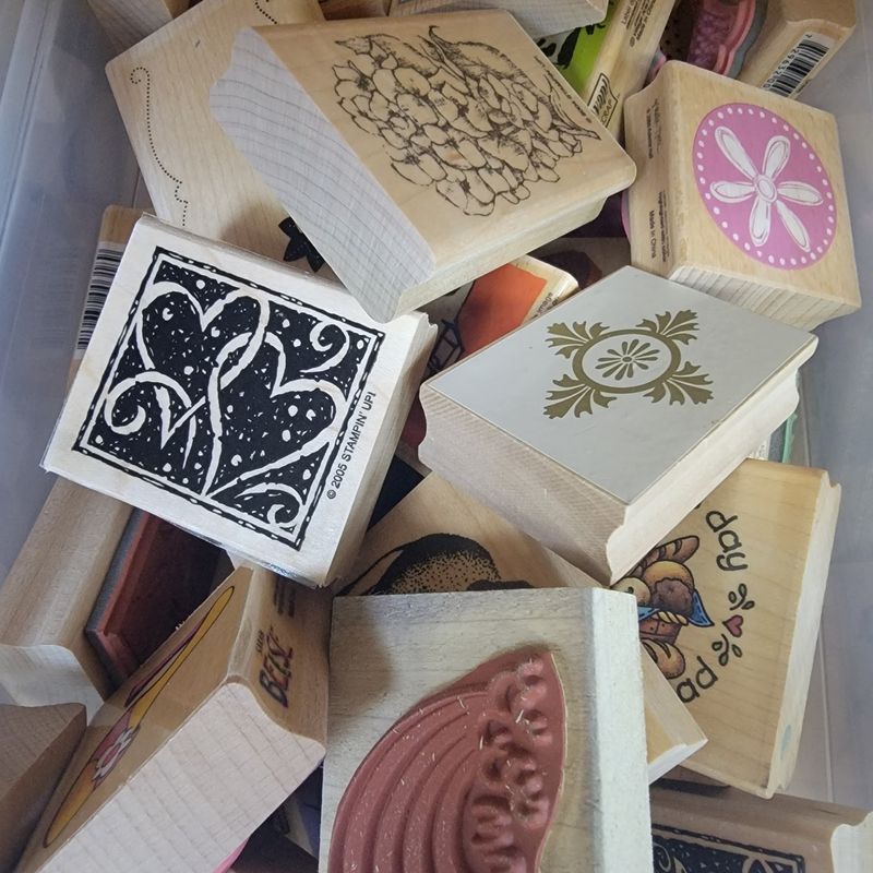 Paper Crafters' Corner: Stamps, Scrapbooks, and Cards