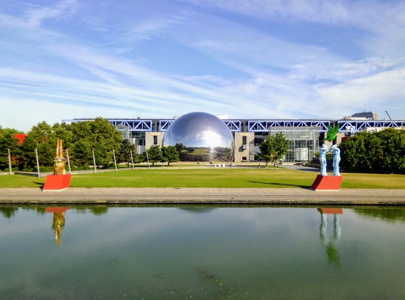 Parc de la Villette, Paris, France Parc de la Villette, Paris, France