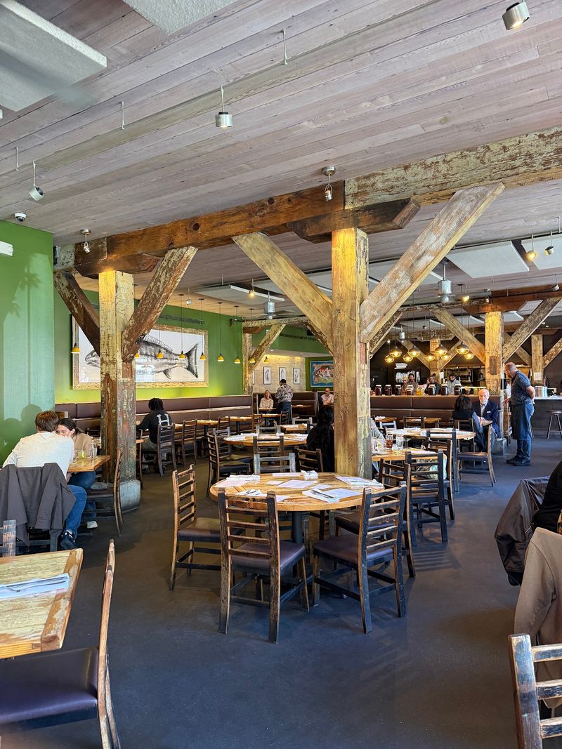Pêche Seafood Grill Pêche Seafood Grill
