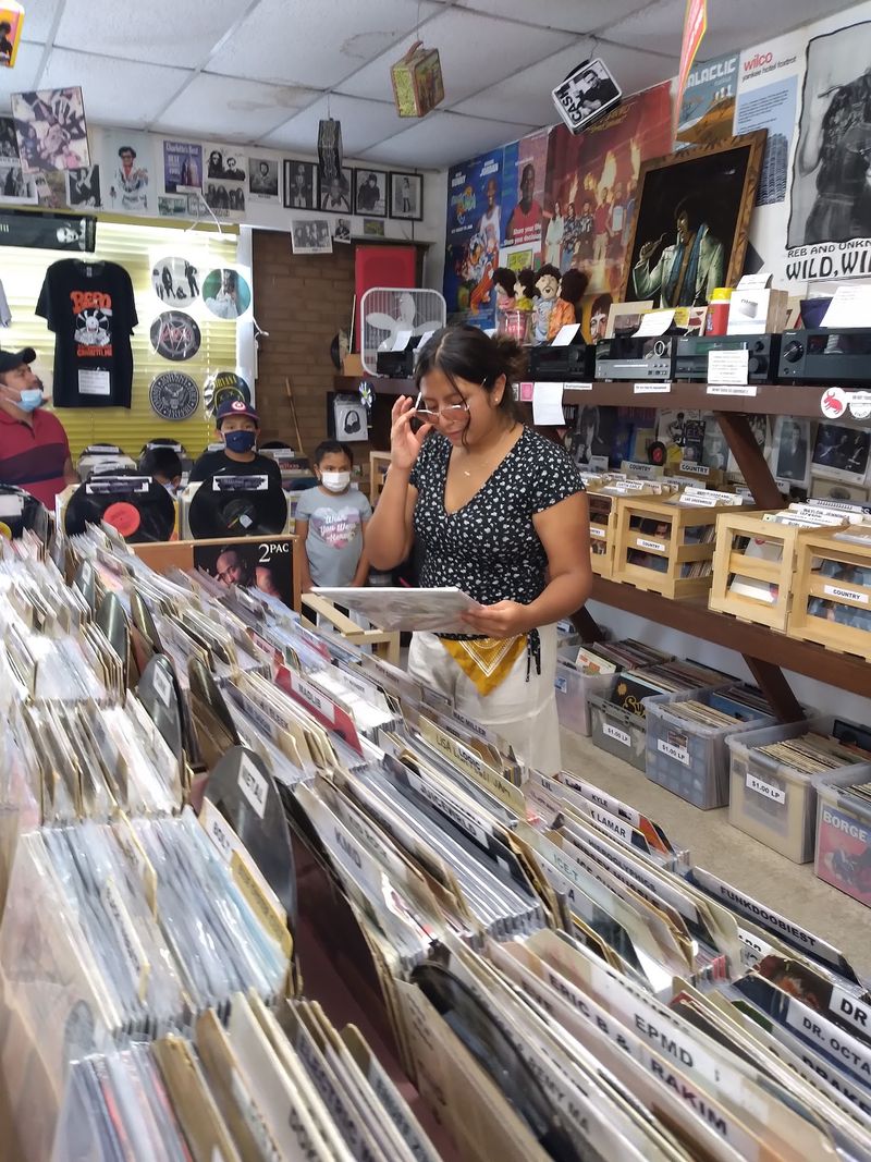 Perfect for First-Timers and Seasoned Collectors