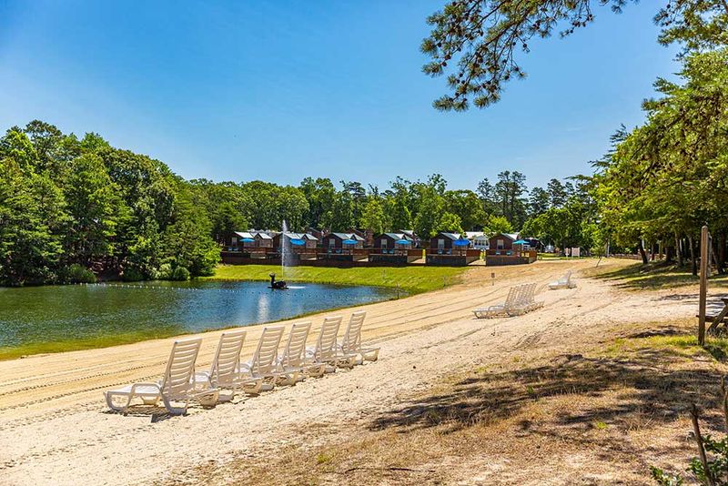 Pine Lake RV Resort & Cottages, Sturbridge, MA