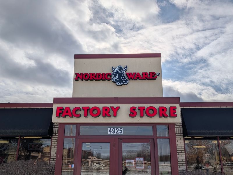 Plan Your Stop Around These Store Hours