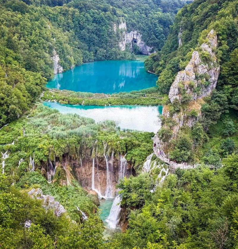 Plitvice Lakes, Croatia Plitvice Lakes, Croatia