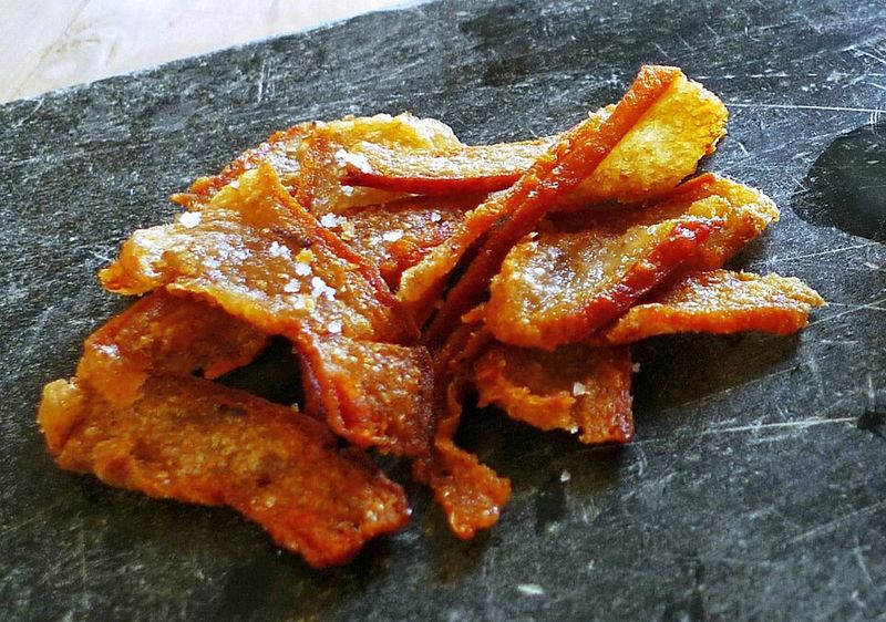 Pork Scratchings, Fried Pig Skin Pork Scratchings, Fried Pig Skin