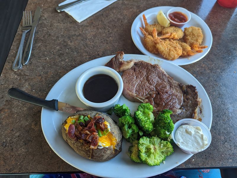 Prime Rib and Other Dinner Heavyweights Prime Rib and Other Dinner Heavyweights