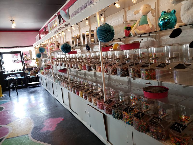 Pucker Up Candy Shoppe, Ohio, Geneva Pucker Up Candy Shoppe, Ohio, Geneva