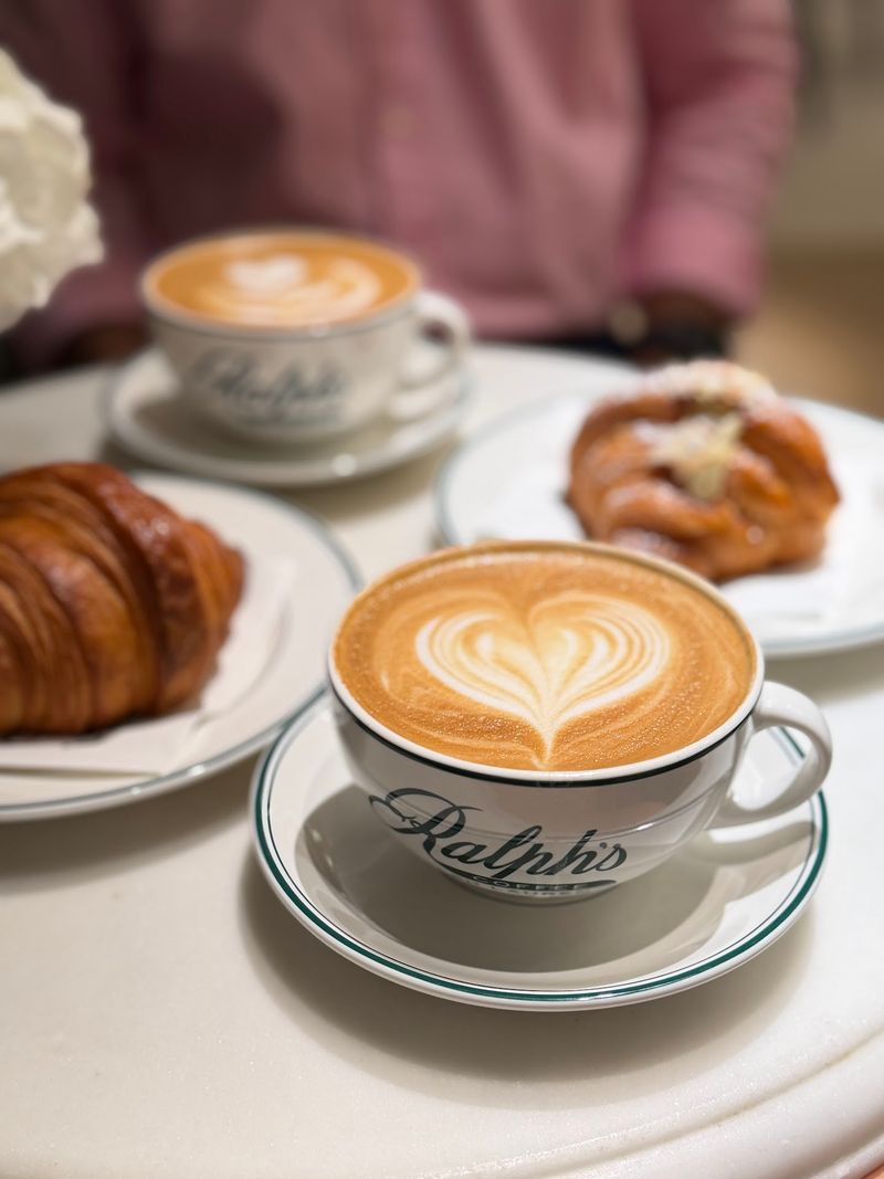 Ralph's Coffee (Ralph Lauren) – New York City, USA Ralph's Coffee (Ralph Lauren) – New York City, USA