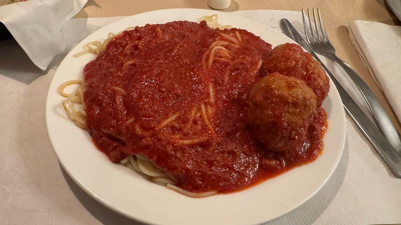 Red Sauce Classics That Fill the Table Red Sauce Classics That Fill the Table