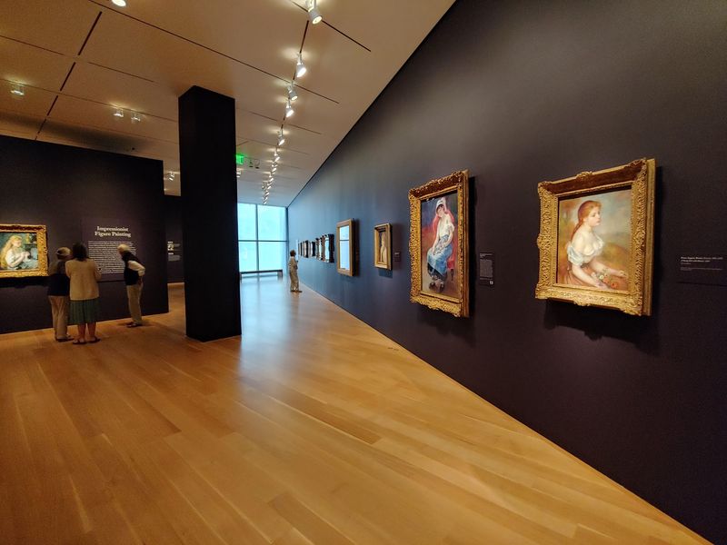 Renoir Rooms That Stop You in Your Tracks Renoir Rooms That Stop You in Your Tracks