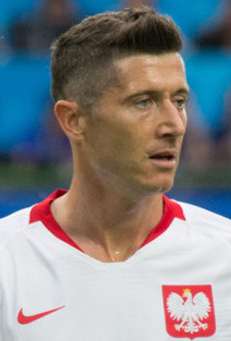 Robert Lewandowski: 174 goals