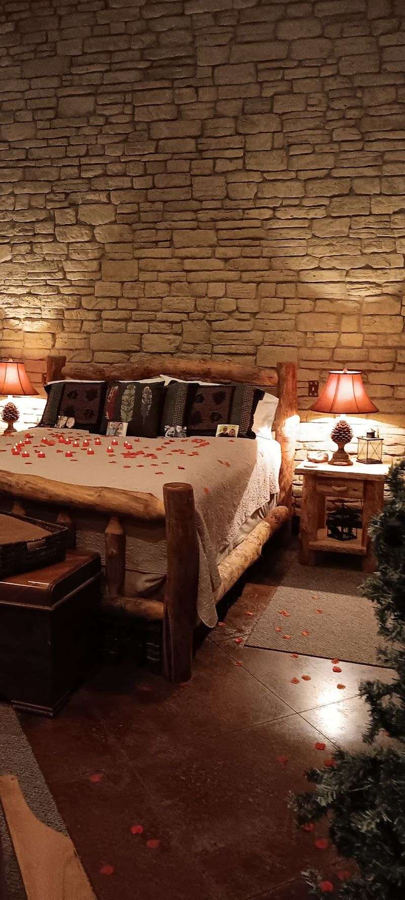 Romance, Honeymoons, and Massages for Two Romance, Honeymoons, and Massages for Two