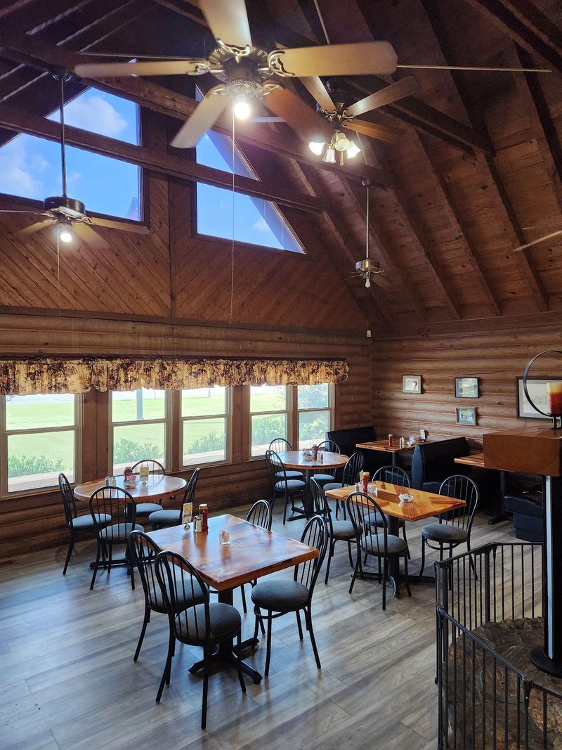 Rooms Upon Rooms of Lodge Charm Rooms Upon Rooms of Lodge Charm