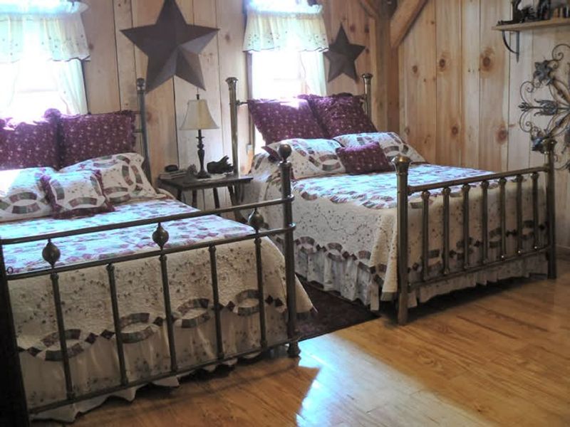 Rustic Rooms and a Welcome Digital Detox