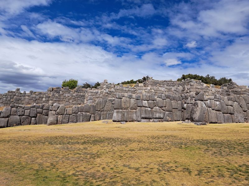 Sacsayhuamán, Cusco, Peru Sacsayhuamán, Cusco, Peru