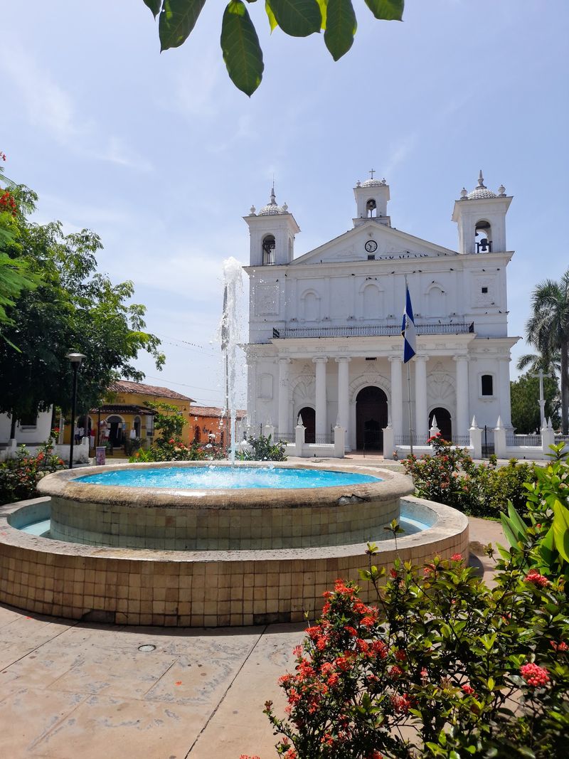 Salvador Salvador