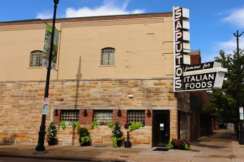 Saputo's, Springfield, IL Saputo's, Springfield, IL
