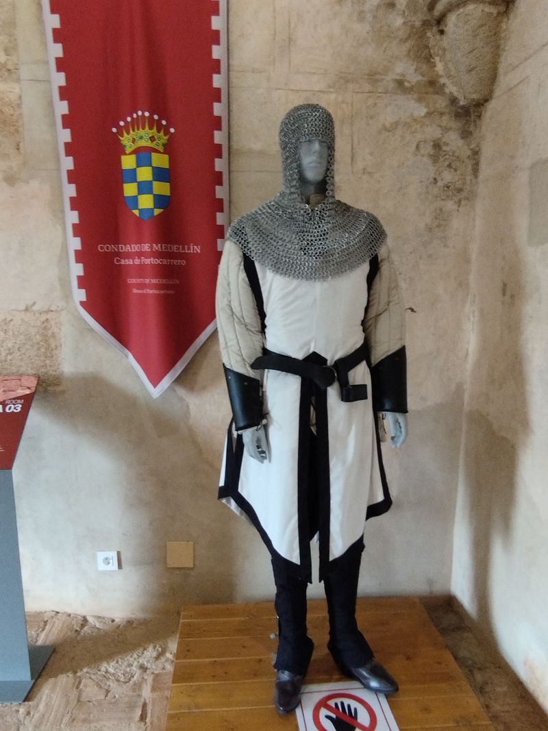 Screens, QR Codes, and Medieval Mannequins Screens, QR Codes, and Medieval Mannequins