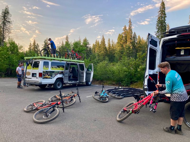 Shuttle Rides with a Built-In Trail Briefing