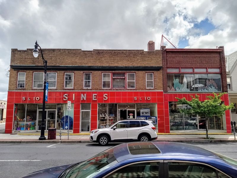 Sine's 5 & 10 Cent Store, Quakertown, Pennsylvania