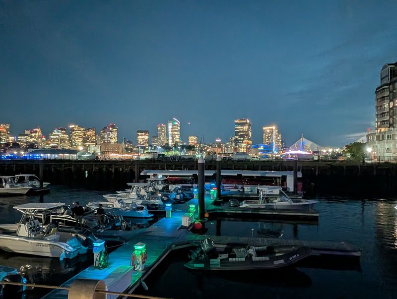 Skyline Views in Every Direction