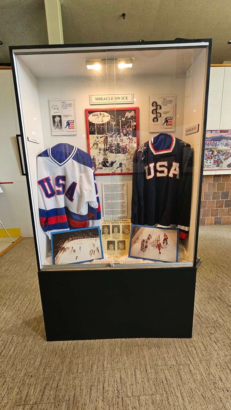 Sled Hockey, Rebel Leagues, and the World Stage Sled Hockey, Rebel Leagues, and the World Stage
