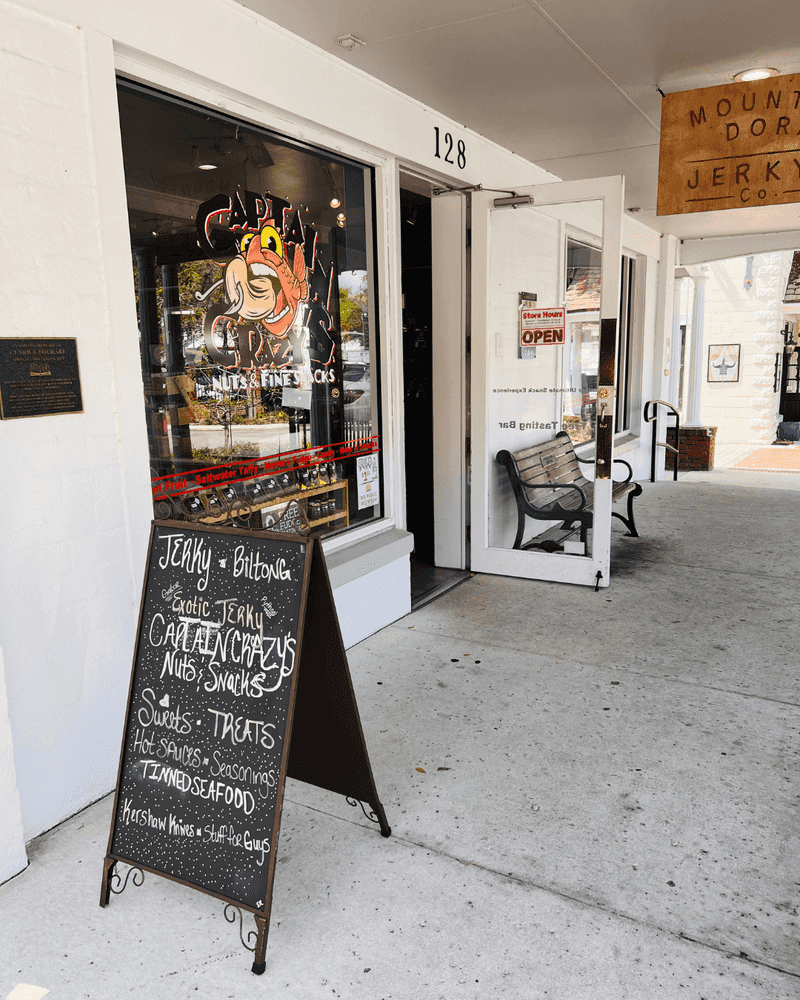 Small Counter, Big Reasons to Come Back Small Counter, Big Reasons to Come Back