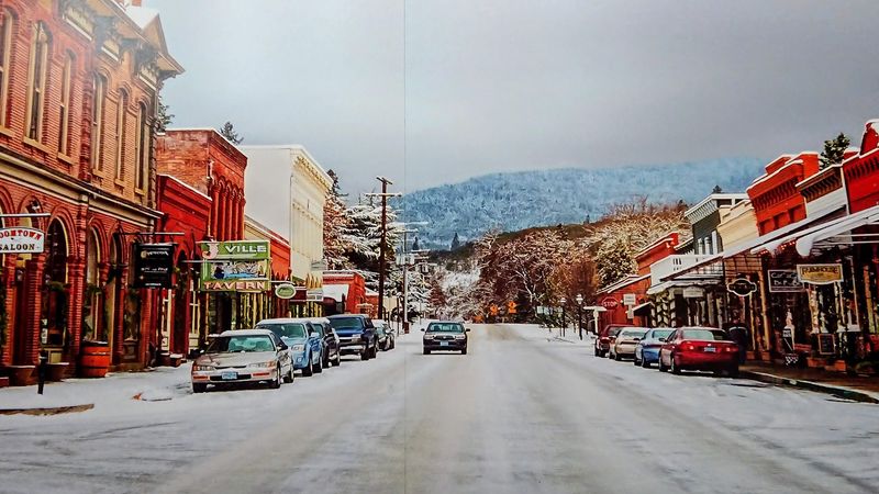 Small-Town Charm Without the Crowds