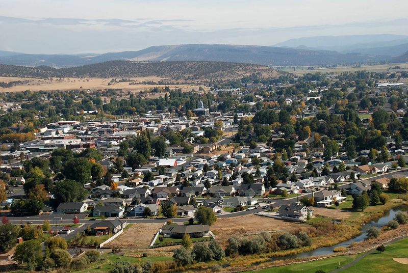 Small-Town Pace, Grown-Up Energy Small-Town Pace, Grown-Up Energy