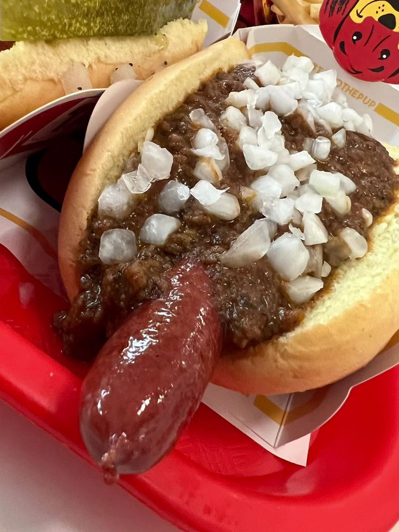 Snappy Dogs and Peppery Chili Snappy Dogs and Peppery Chili