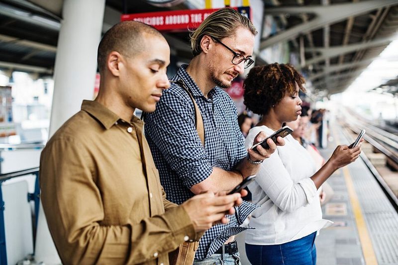 Social Media Creates the Feeling of Staying Connected