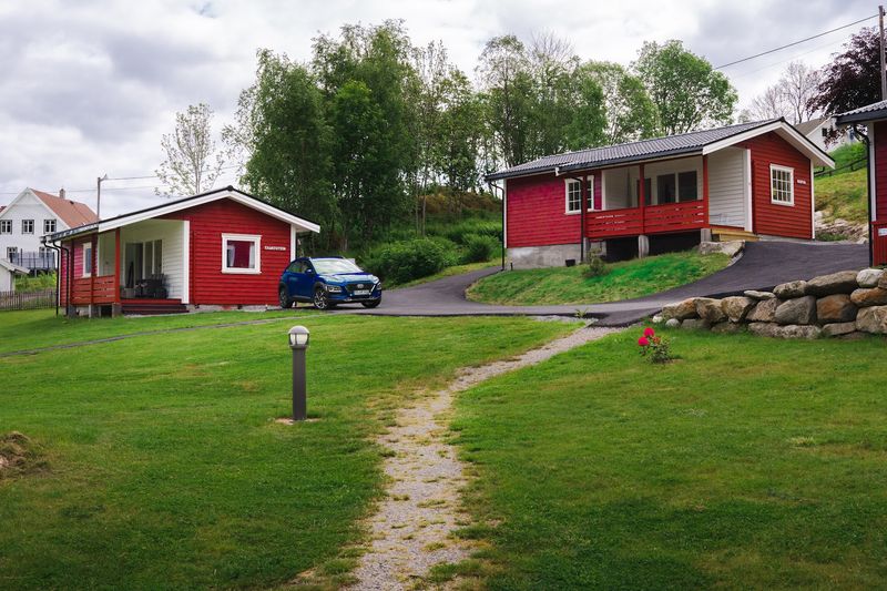 Sognefjord Cabin Retreat, Høyanger, Norway