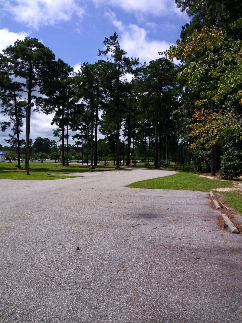 Spacious Paths and an Easy Layout