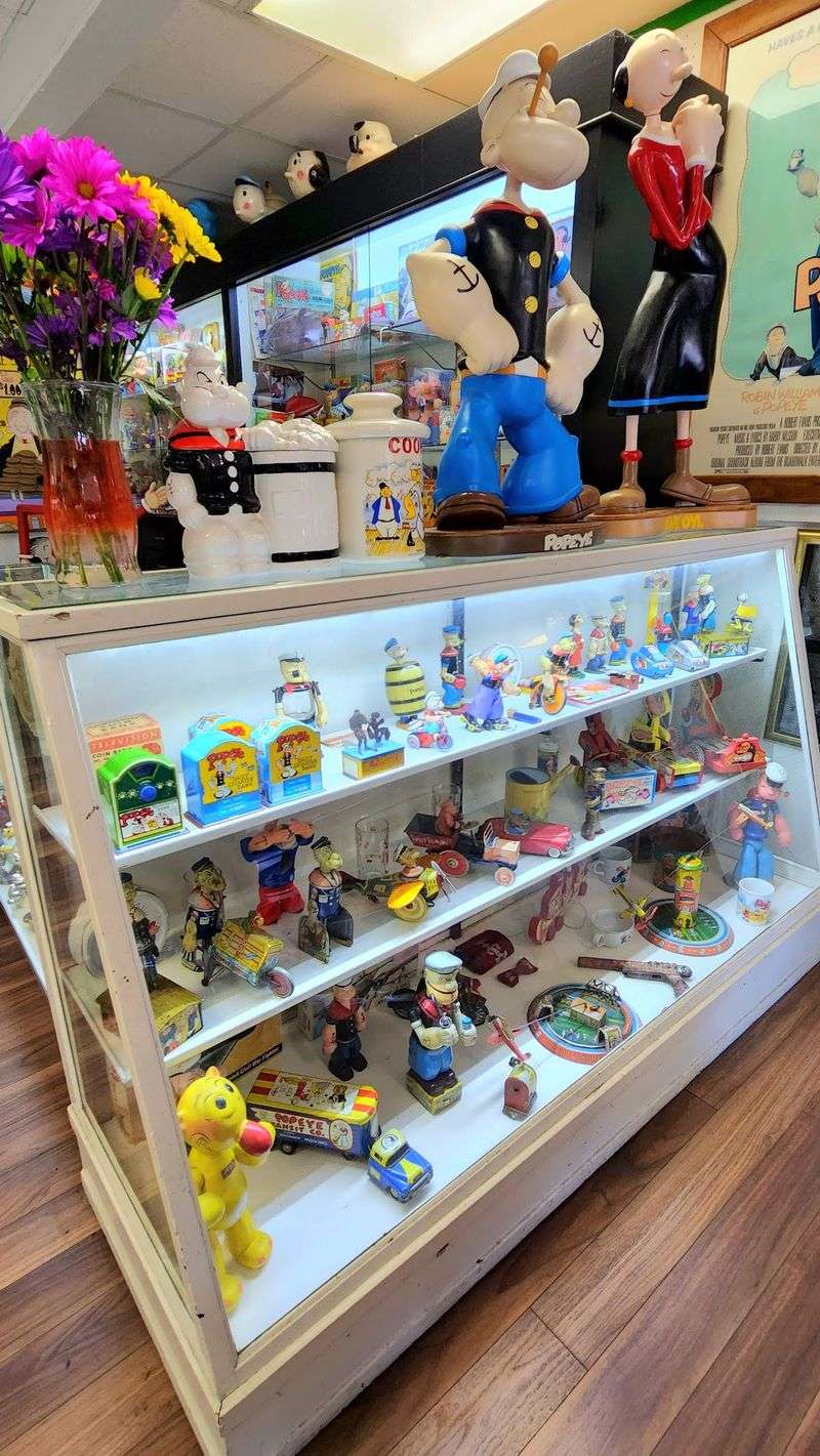 Spinach Can Collectibles, Chester, IL Spinach Can Collectibles, Chester, IL