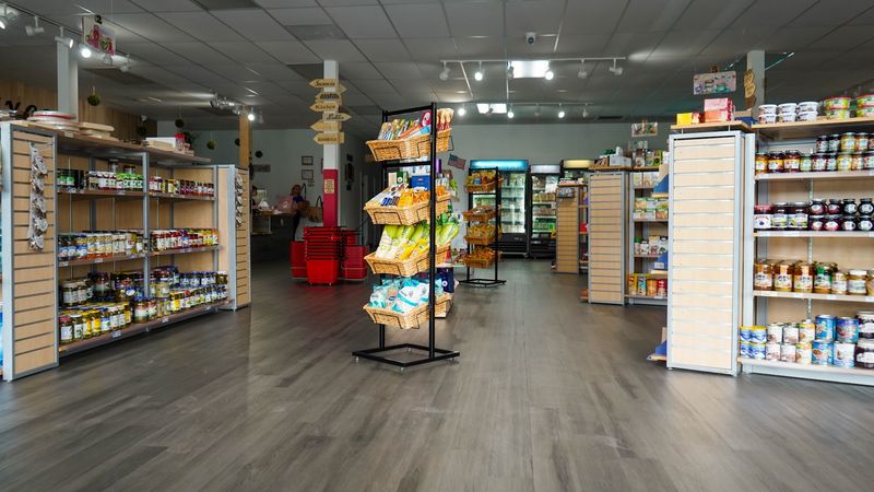 Spotless Shelves and Friendly Faces Spotless Shelves and Friendly Faces