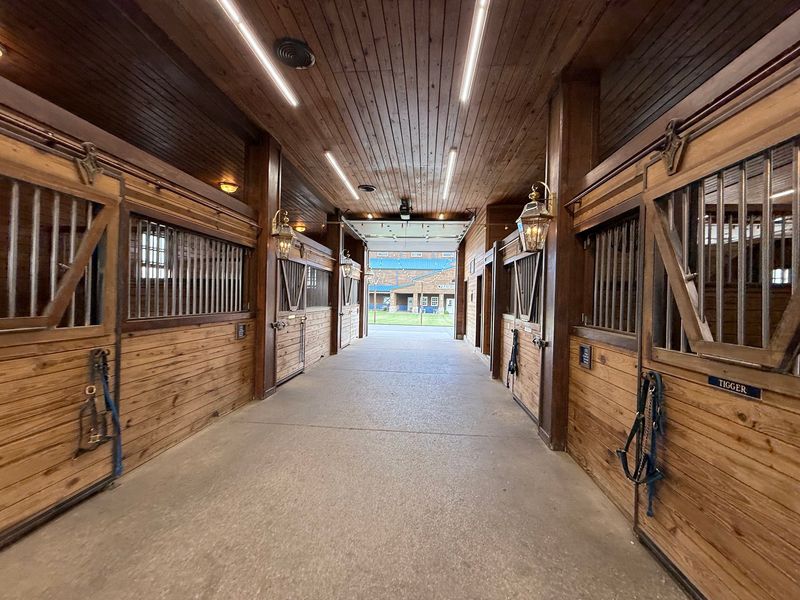 Spotless Stalls and Climate Control