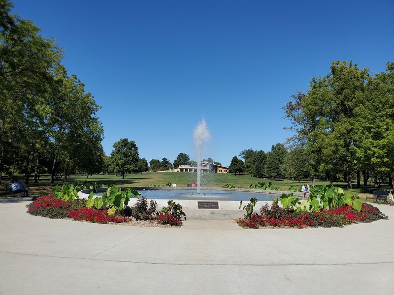 Springfield Botanical Gardens, Springfield, Missouri Springfield Botanical Gardens, Springfield, Missouri