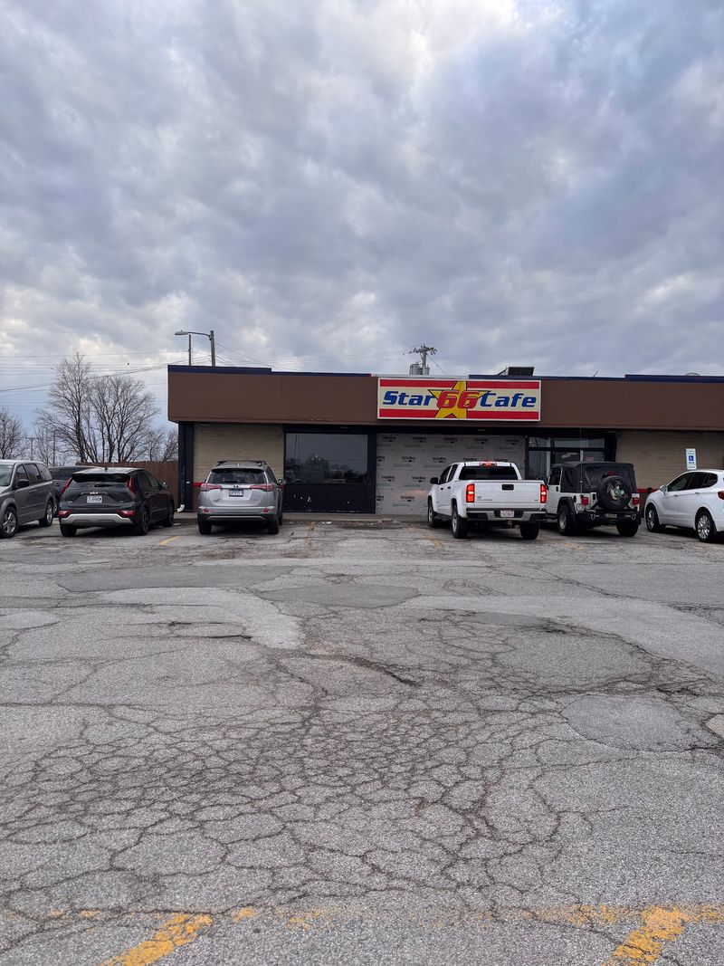 Star 66 Cafe, Springfield, IL