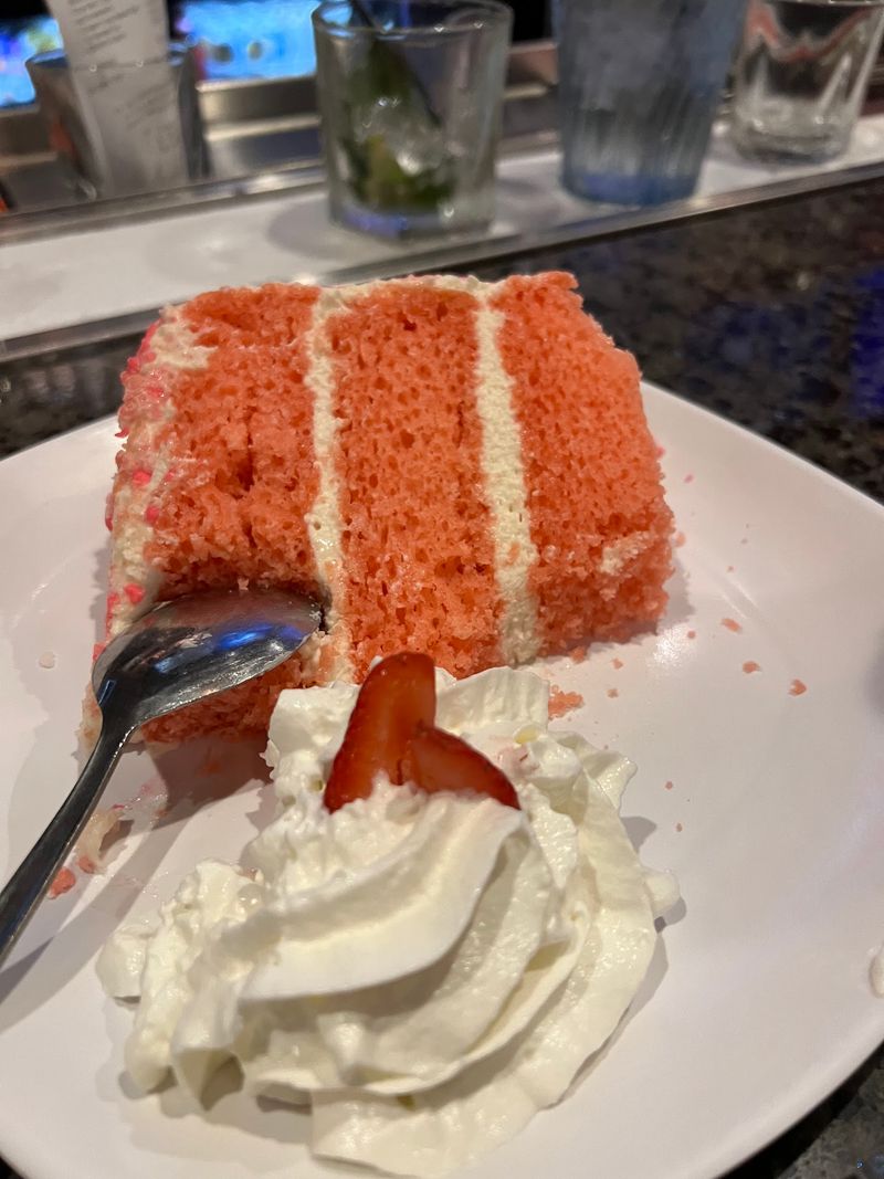 Strawberry Cake For The Finish