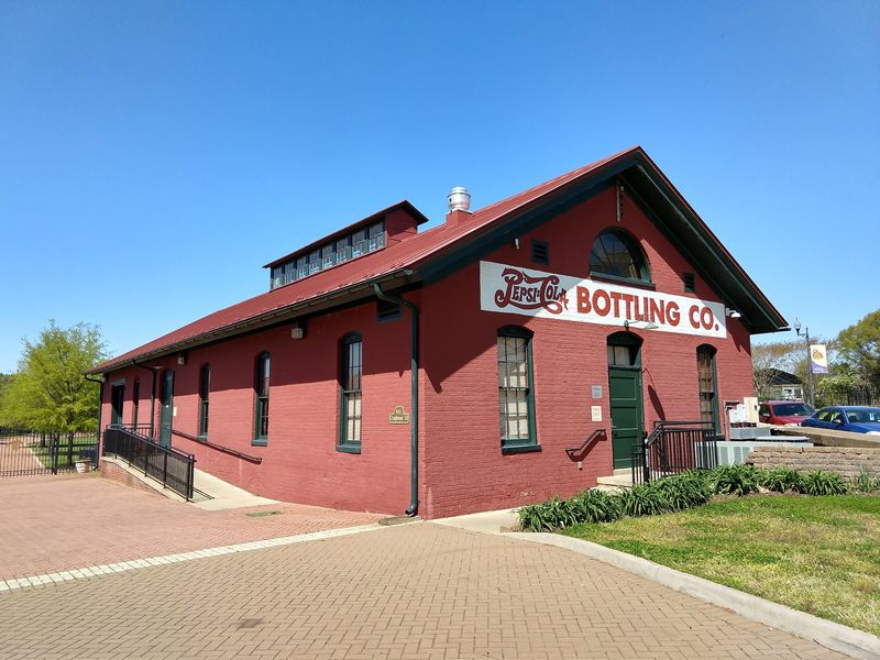 Studios, Shops, and Creative Corners