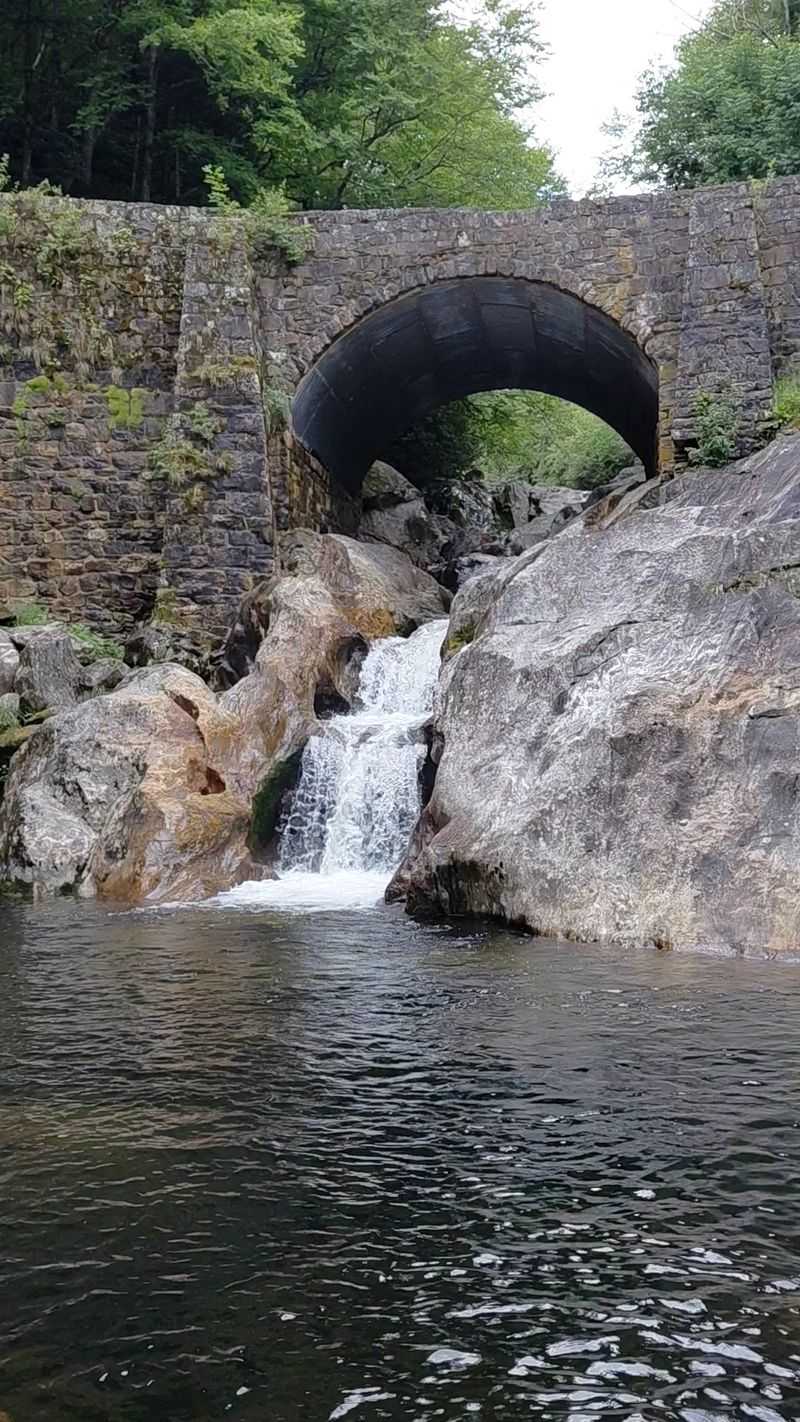 Sunburst Falls Sunburst Falls