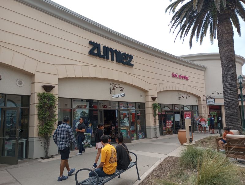 Surf Shops and Beauty Bargains