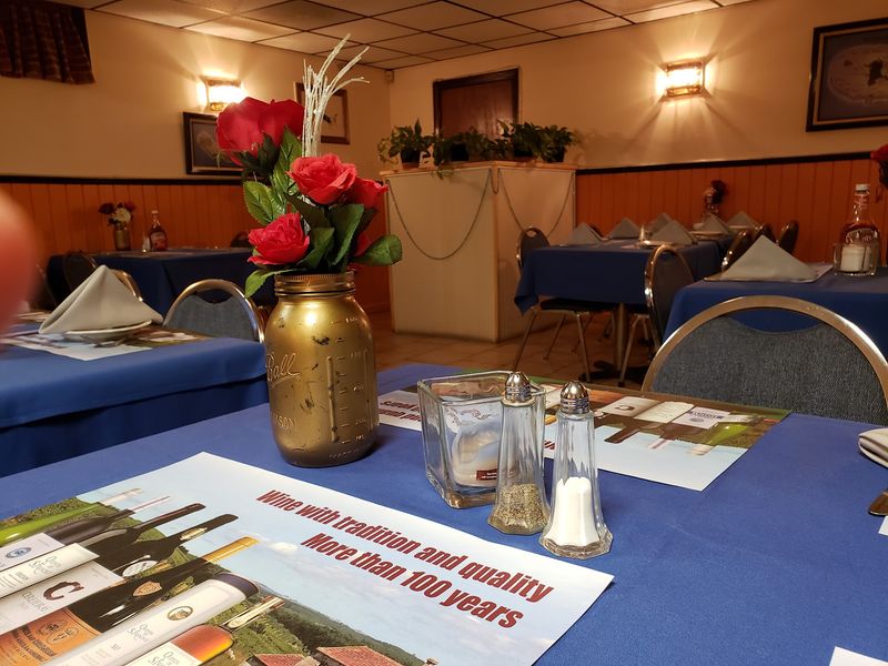 Taunton Sports Restaurant, Taunton, MA