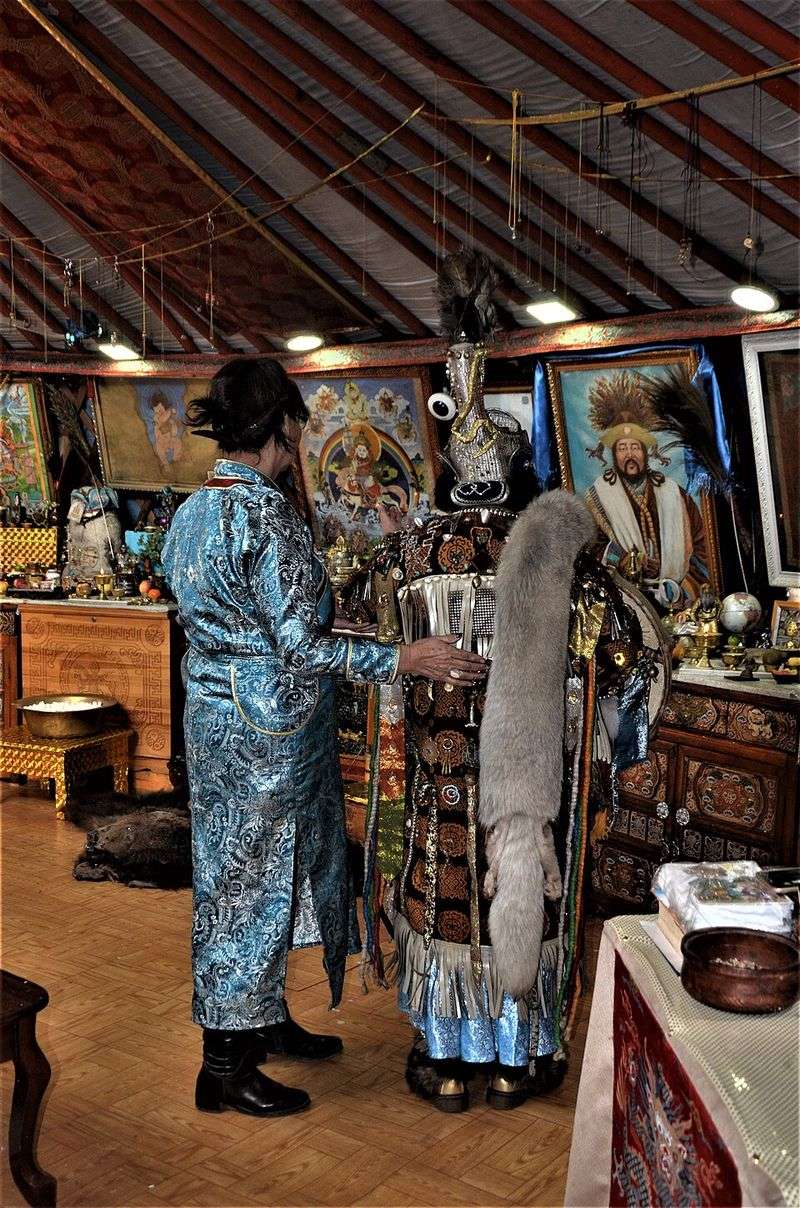 Tengrism and Shamanic Traditions in Central Asia Tengrism and Shamanic Traditions in Central Asia