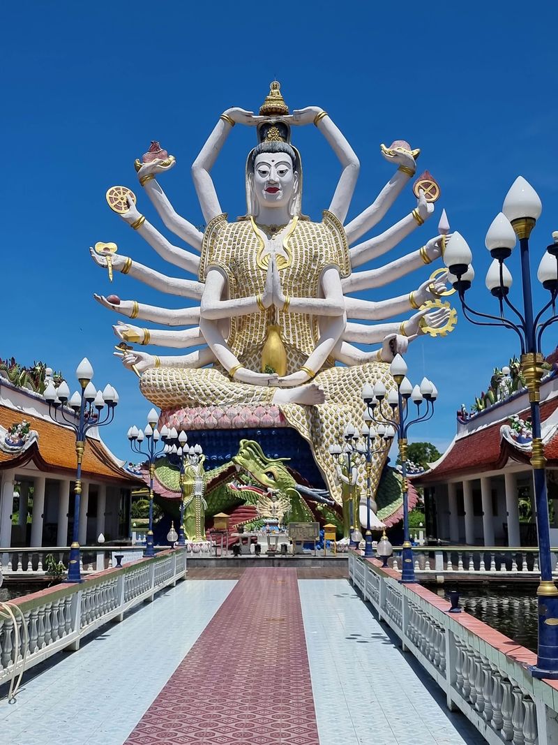 The 18-Armed Guanyin Steals the Show The 18-Armed Guanyin Steals the Show