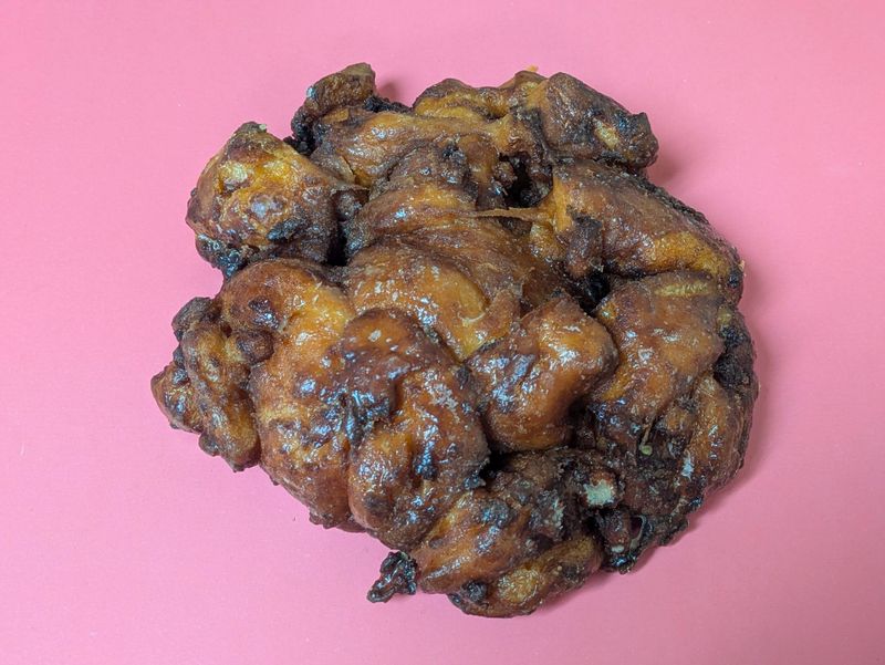 The Apple Fritter Everyone Mentions